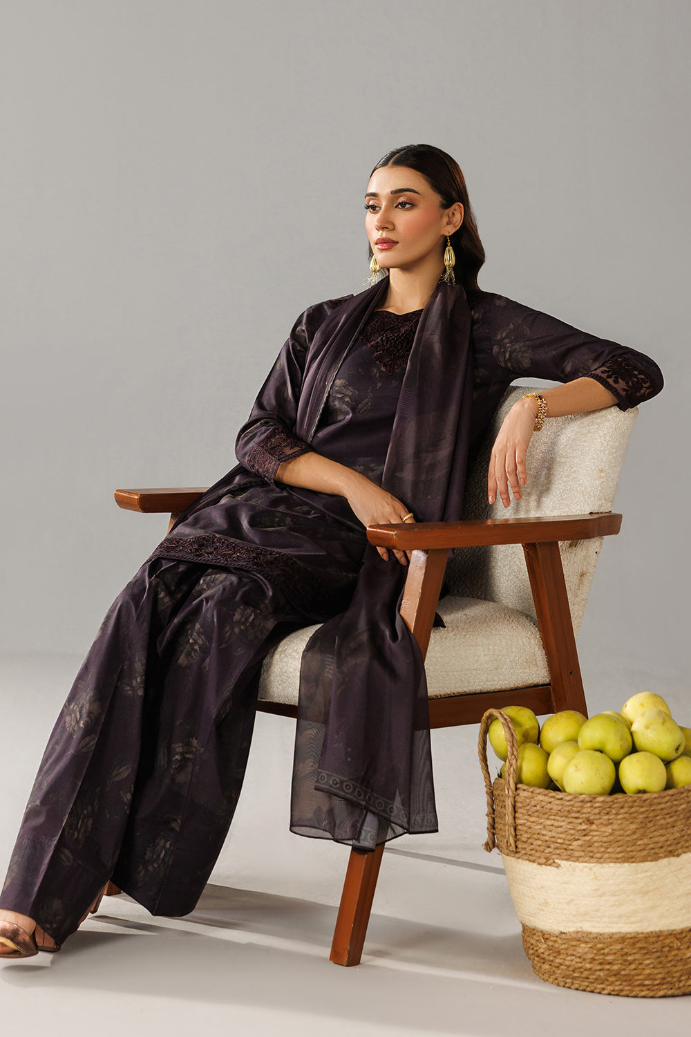 Embroidered Lawn DT-26-15