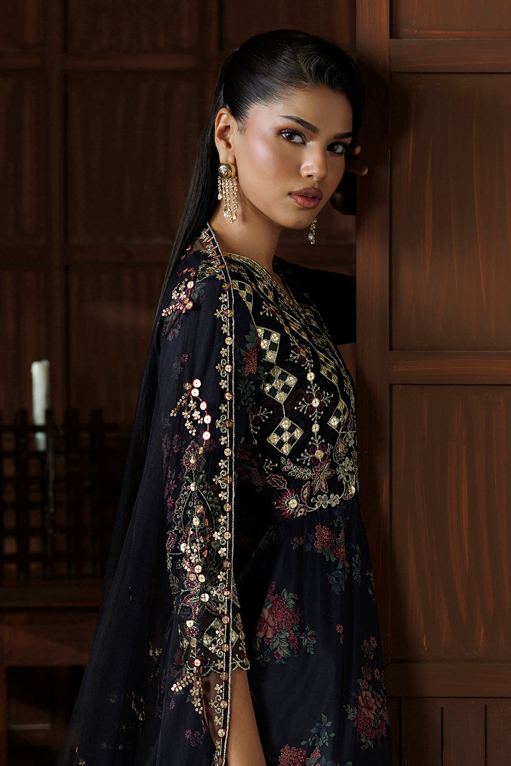 Embroidered Silk Blend SL-26-18