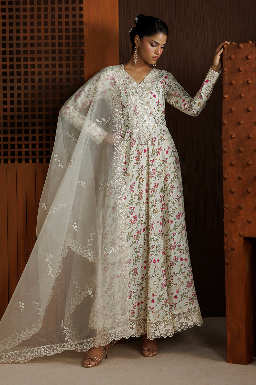 Embroidered Silk Blend SL-26-24