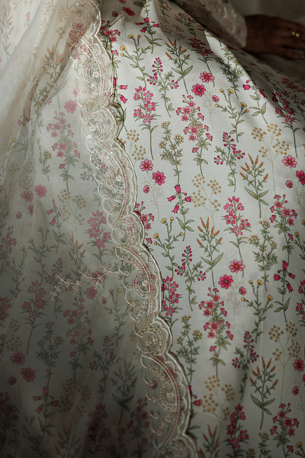Embroidered Silk Blend SL-26-24