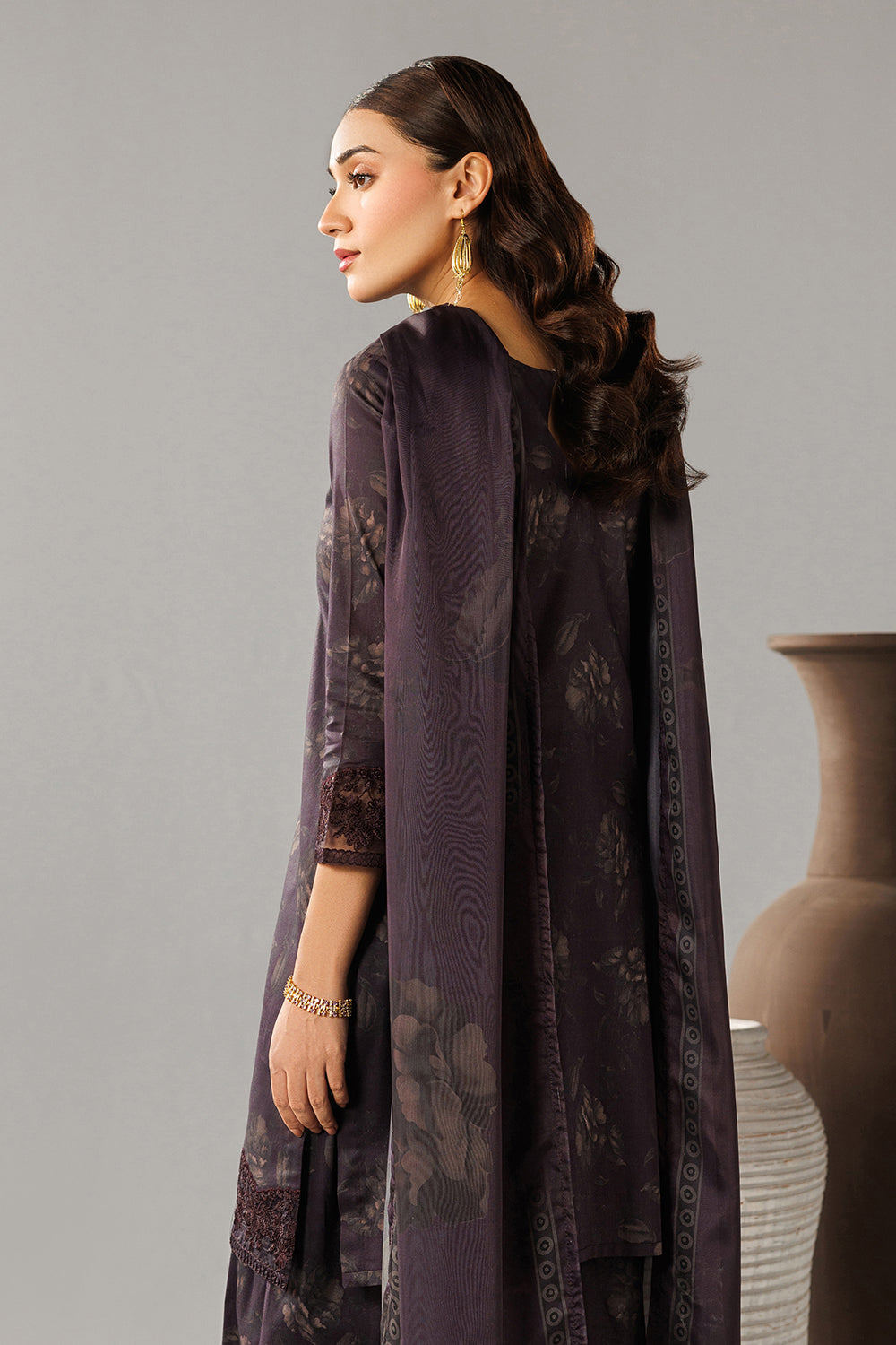Embroidered Lawn DT-26-15