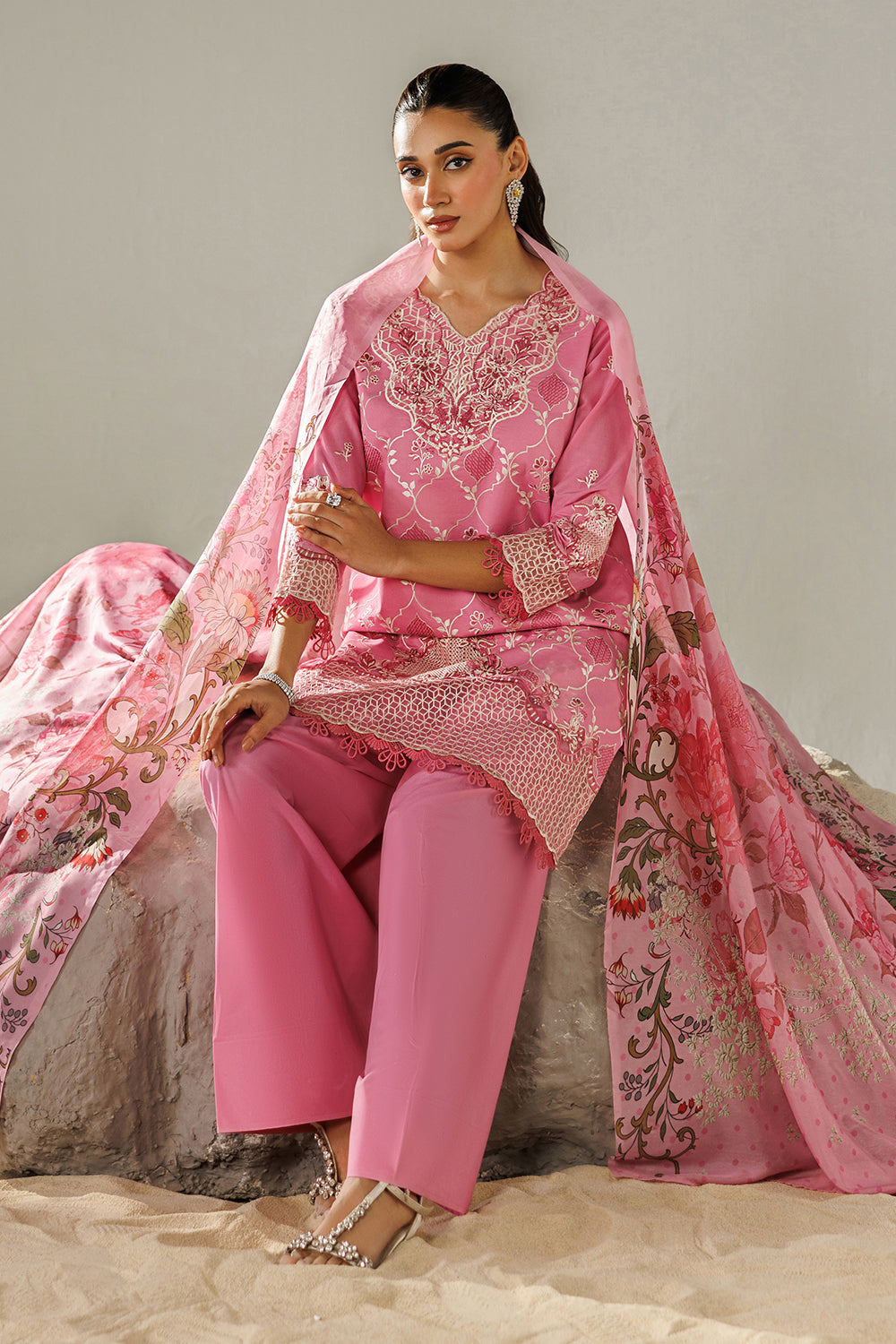 Embroidered Lawn MJ-26-11