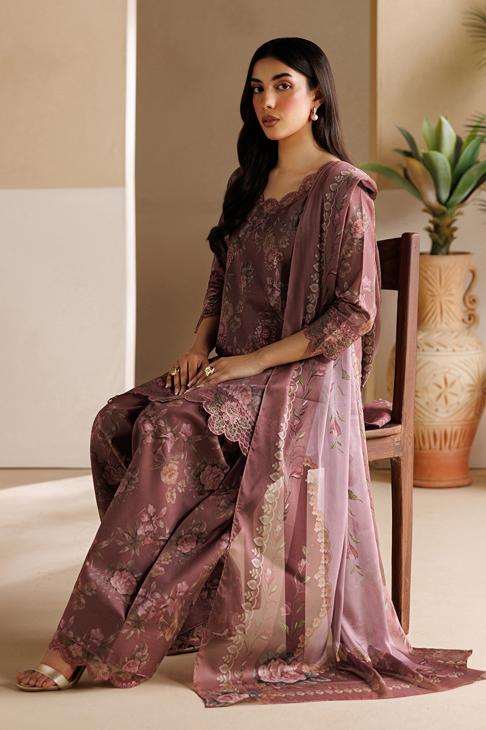 Embroidered Lawn DT-26-20