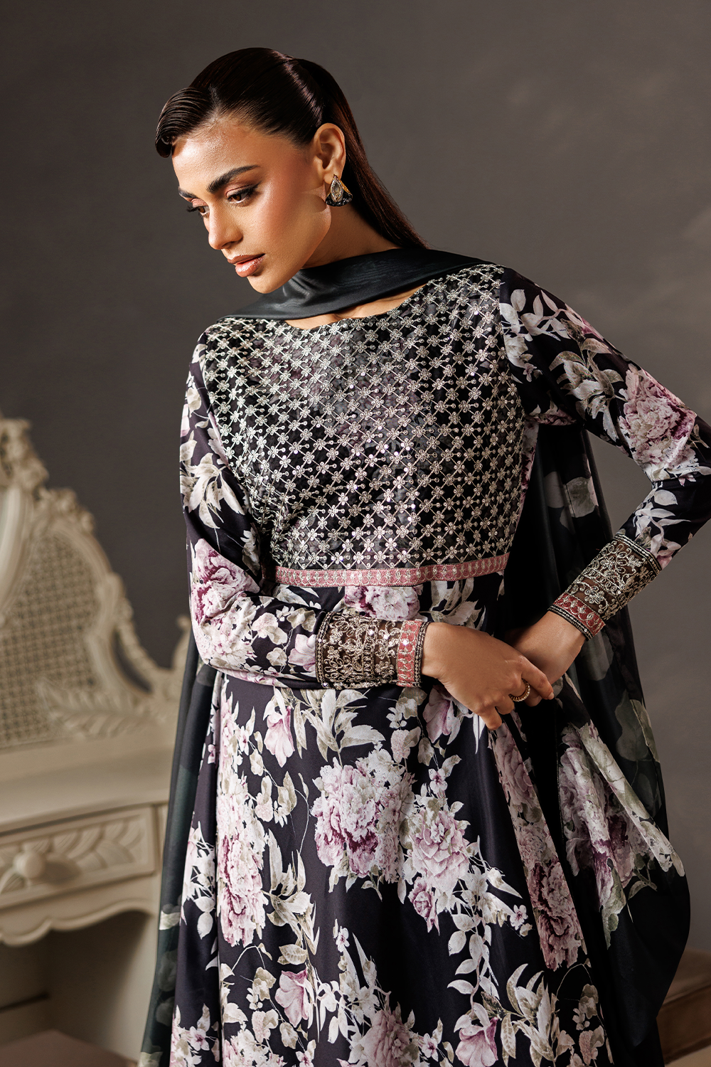 Embroidered Blend Silk SL-26-16