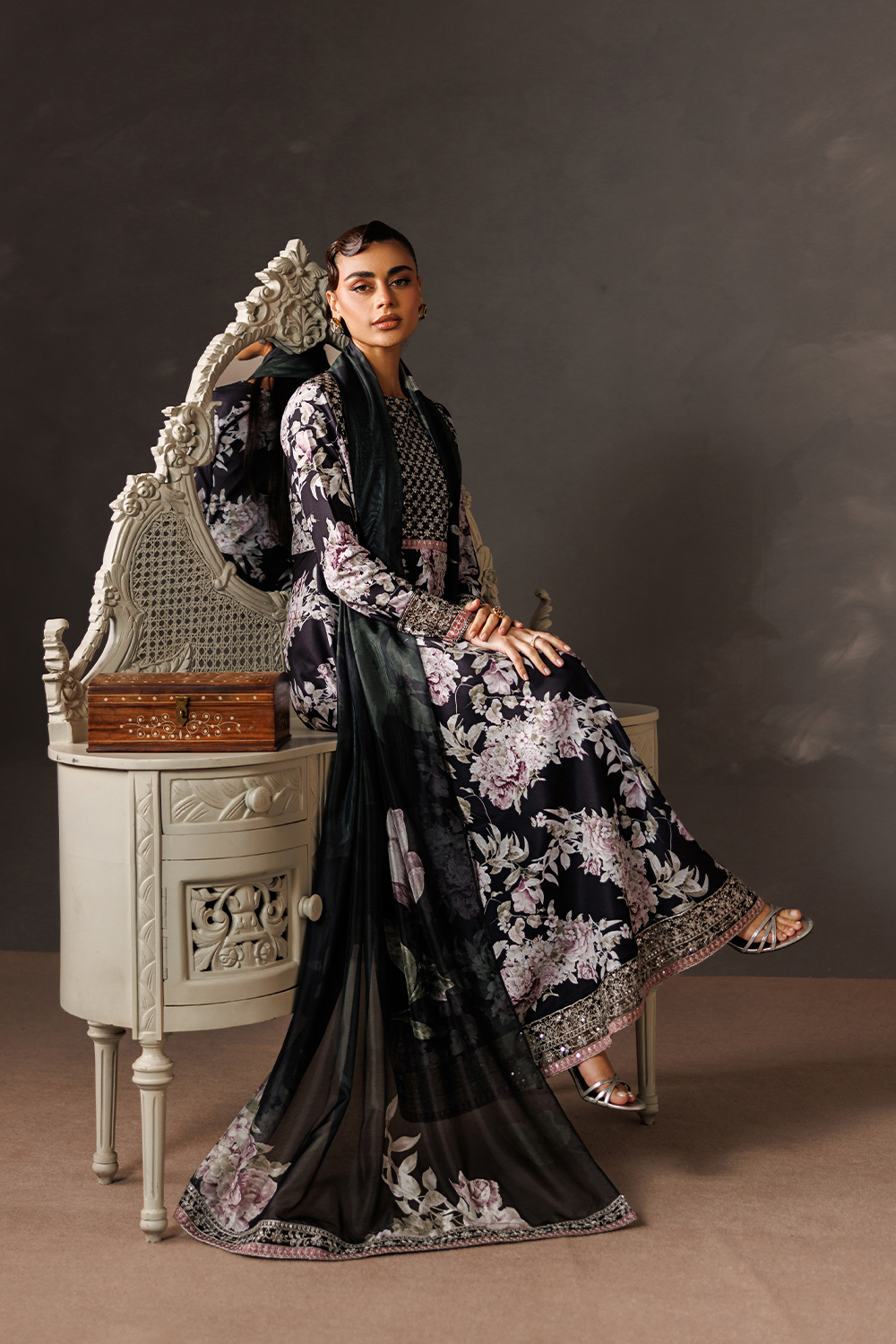 Embroidered Blend Silk SL-26-16
