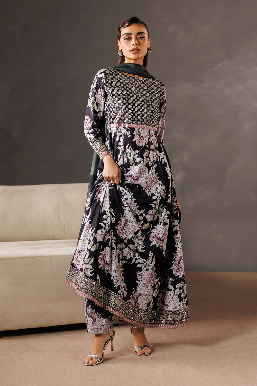 Embroidered Blend Silk SL-26-16