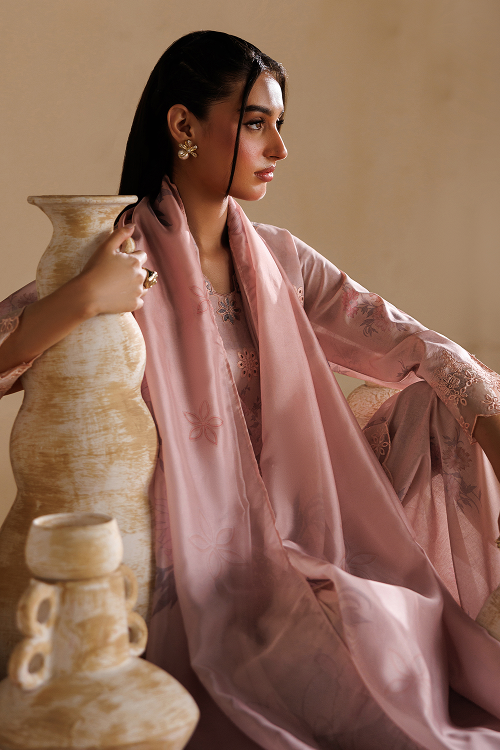 Embroidered Lawn DT-26-25