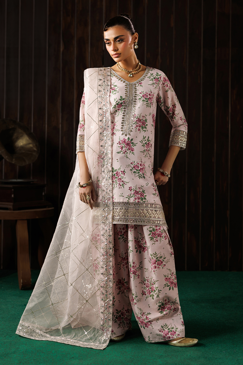 Embroidered Blend Silk SL-26-13