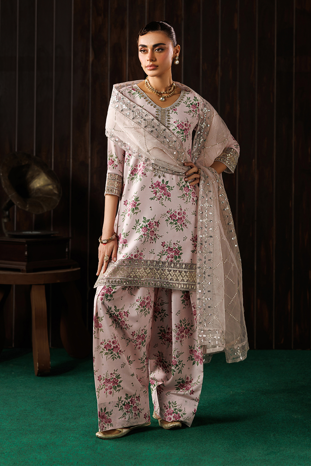 Embroidered Blend Silk SL-26-13