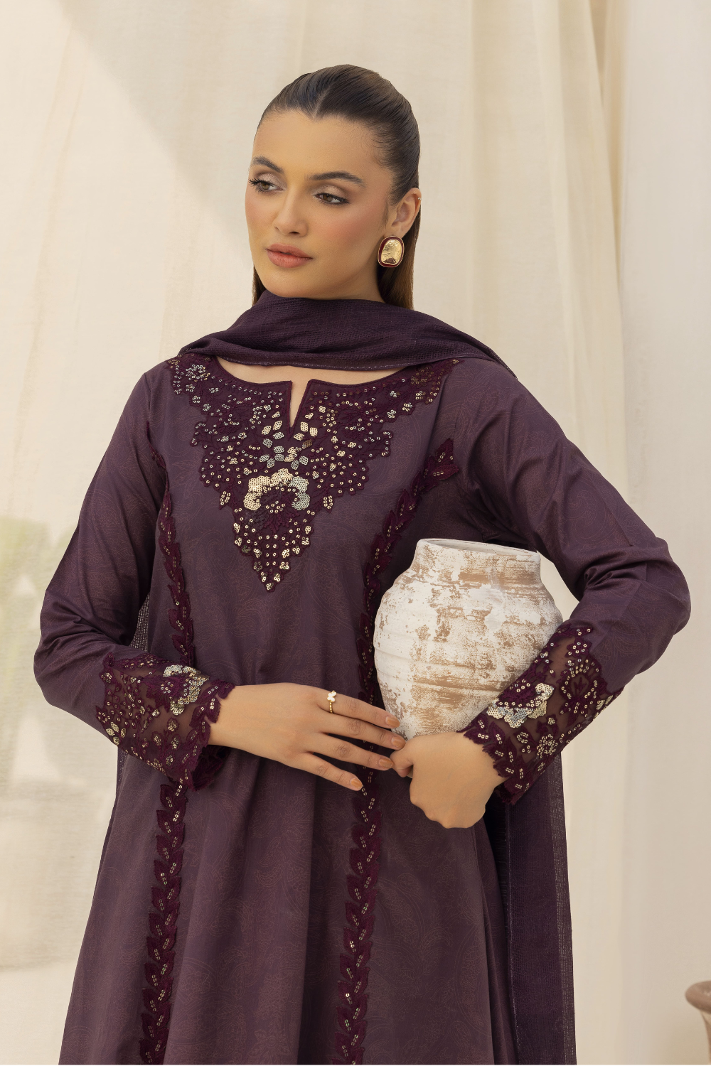 Embroidered Lawn - DT-25-08