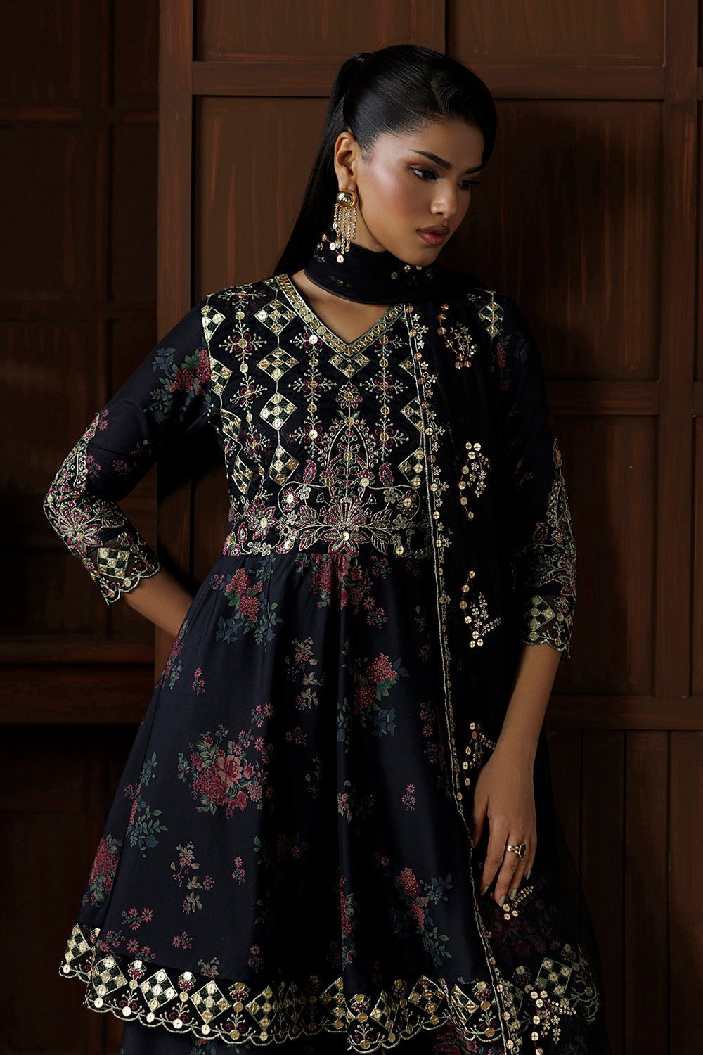 Embroidered Silk Blend SL-26-18