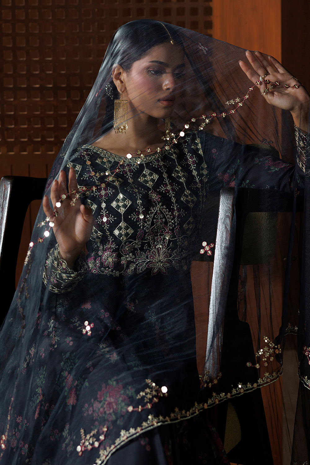 Embroidered Silk Blend SL-26-19